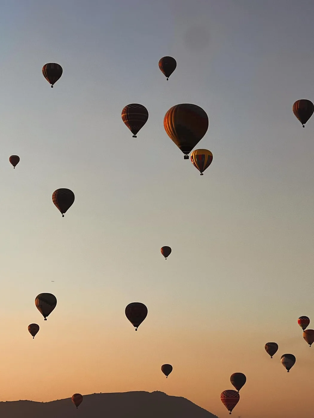 Vuelo en globo + cuatrimotos — El vuelo en globo compartido sobre Teotihuacán y, en la misma mañana, un recorri